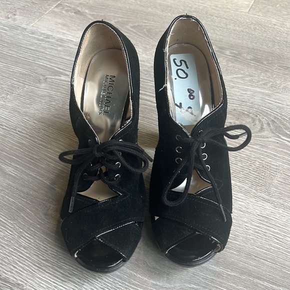 MICHAEL Michael Kors lace-up platform heel - Picture 2 of 5